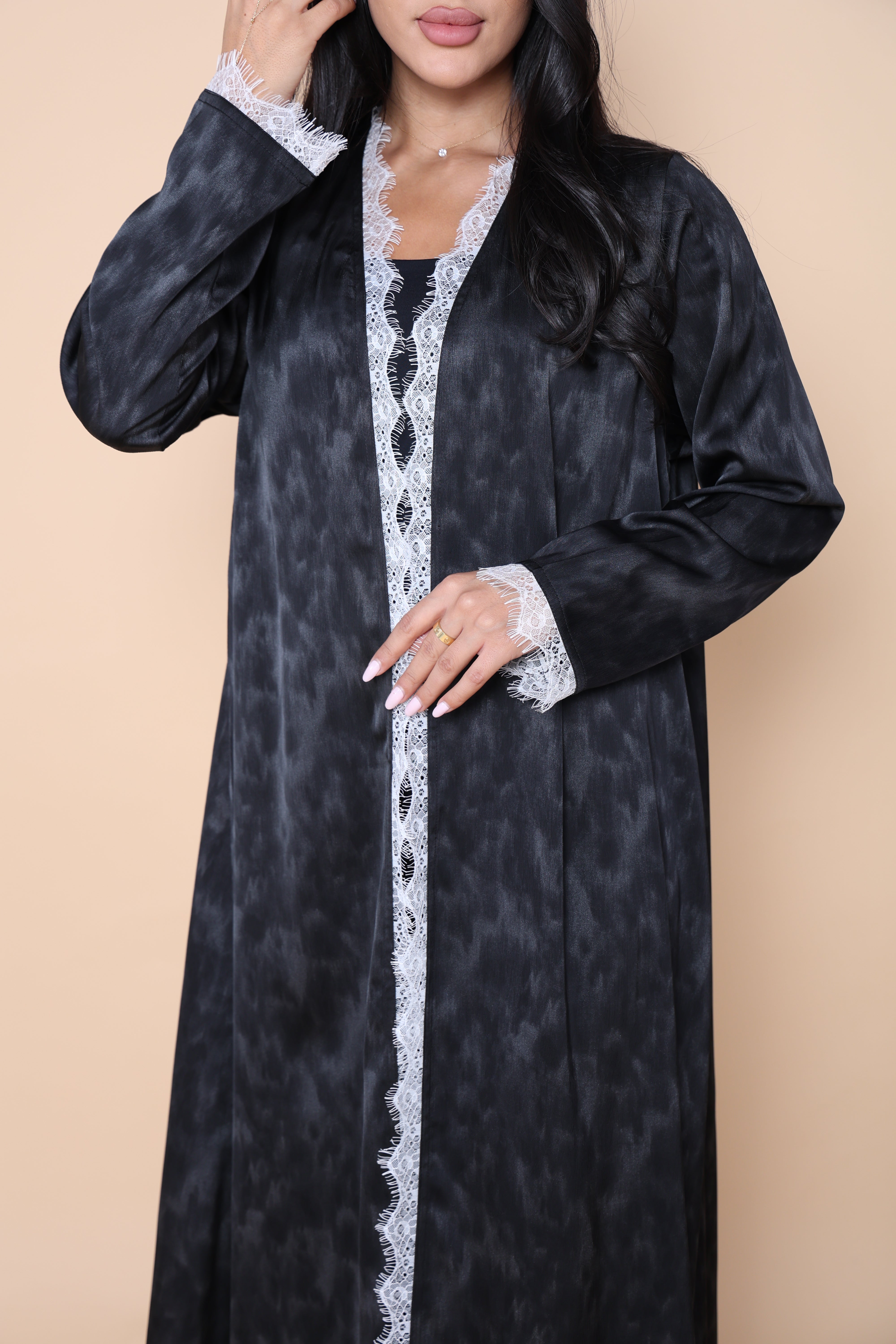 Vivienne-Black&White