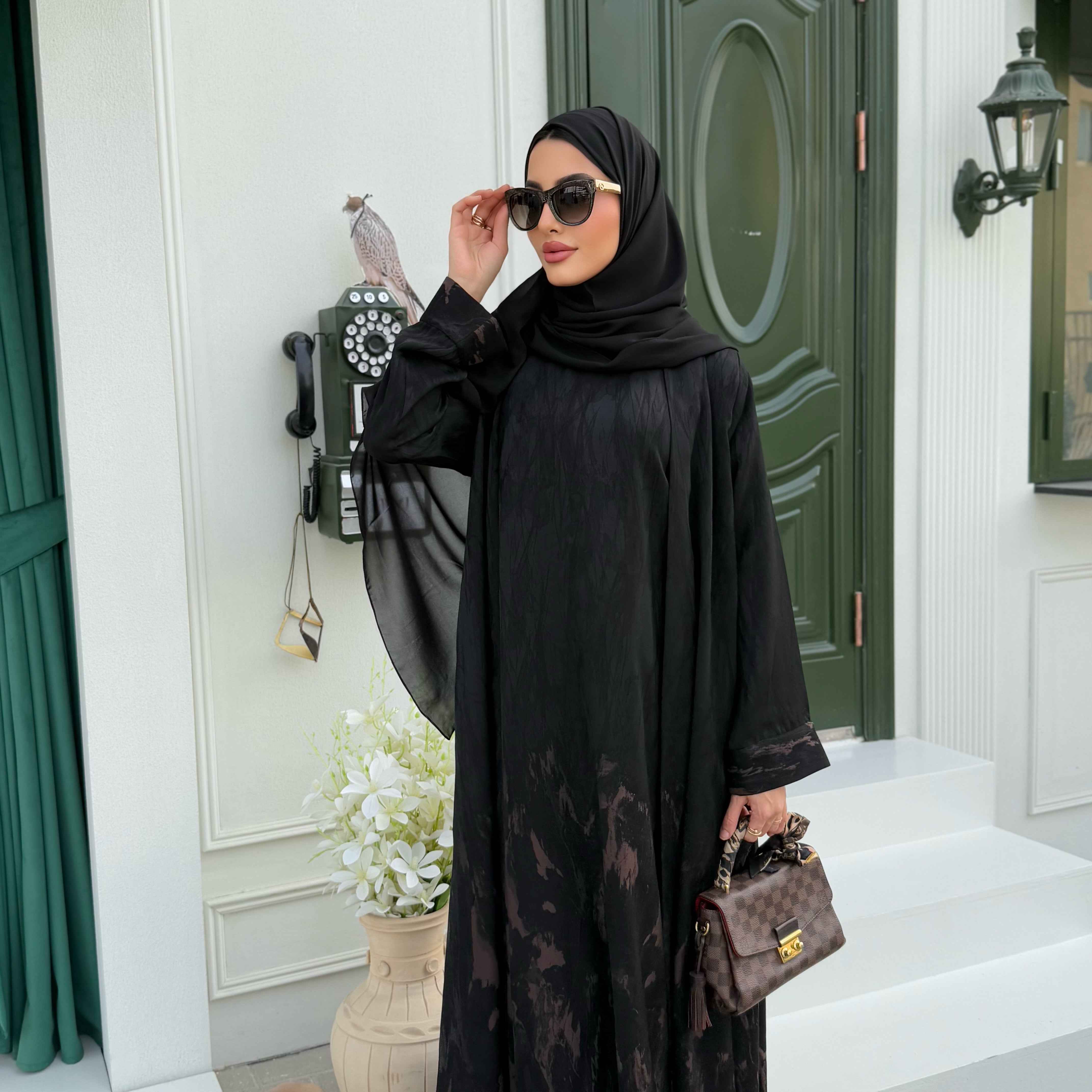 Elara Brown Abaya