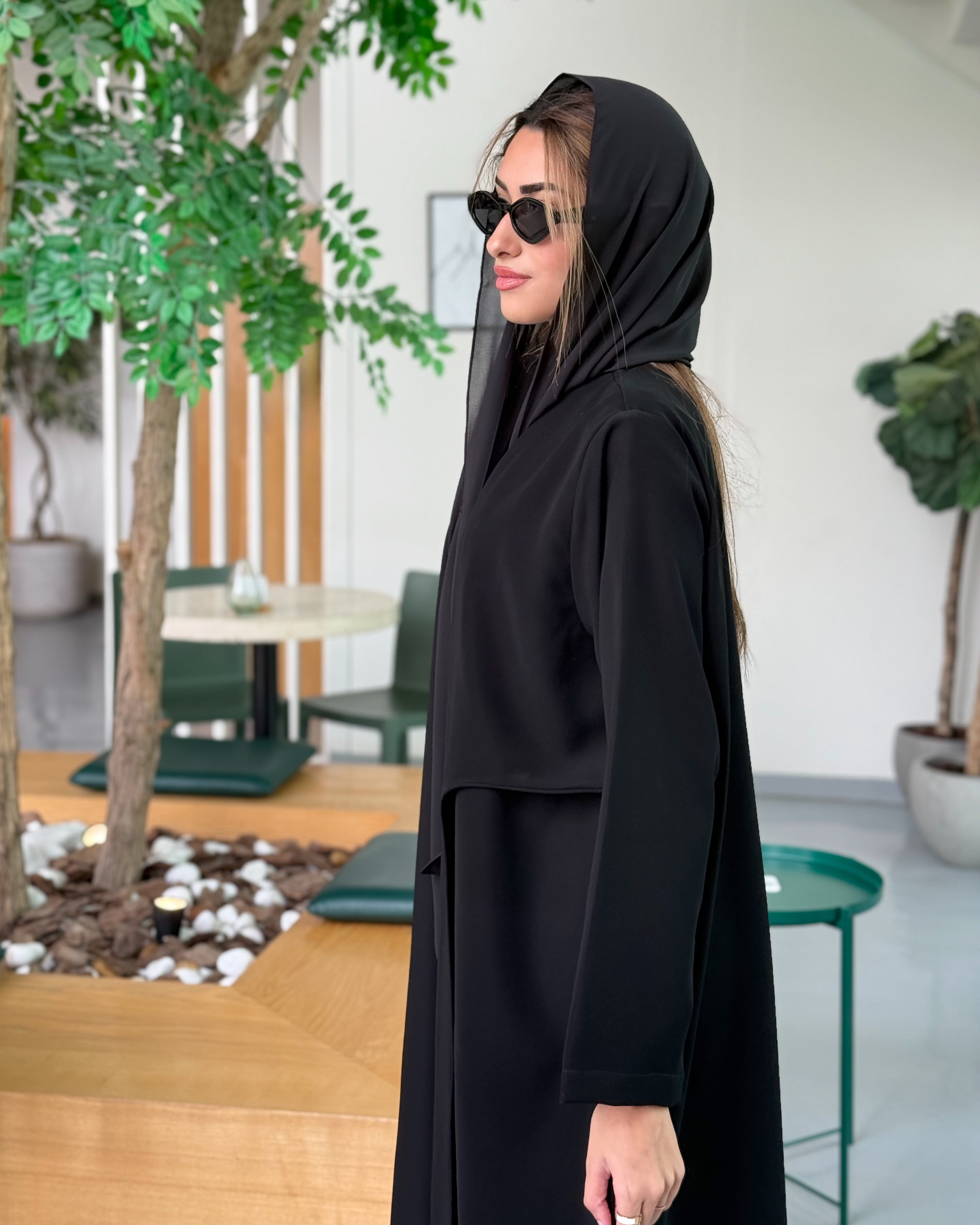 Dalia-Black